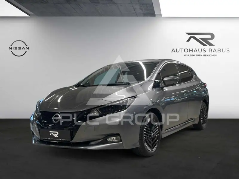 2022 Nissan LEAF