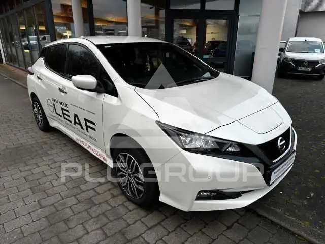2022 Nissan LEAF
