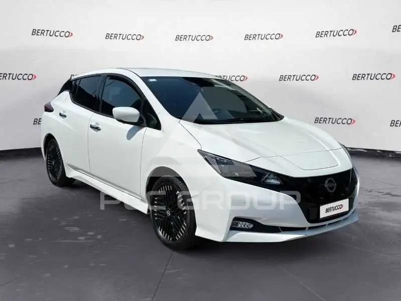 2022 Nissan LEAF