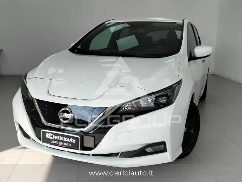 2022 Nissan LEAF