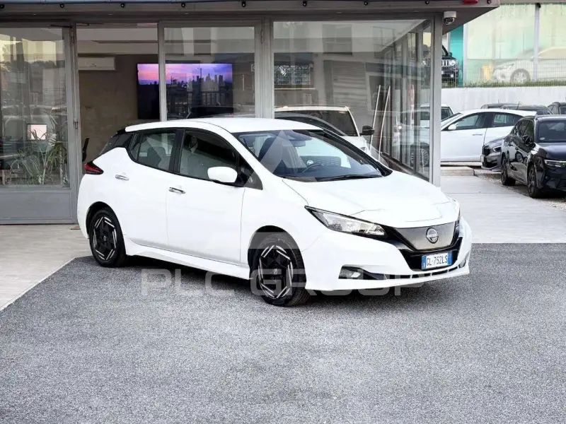 2022 Nissan LEAF