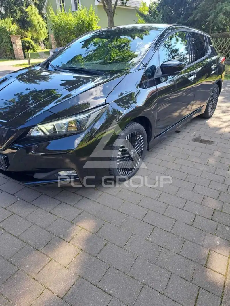 2022 Nissan LEAF