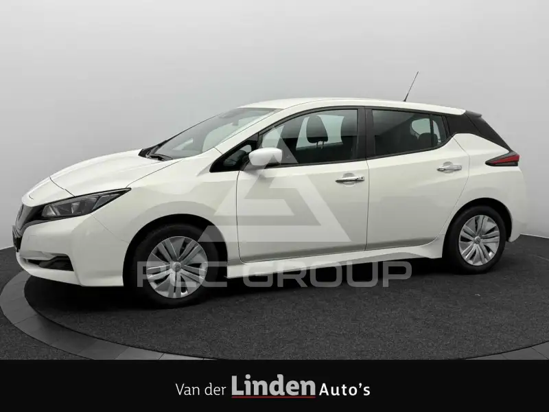 2022 Nissan LEAF