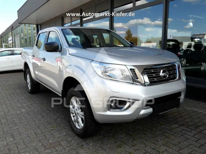 2022 Nissan Navara