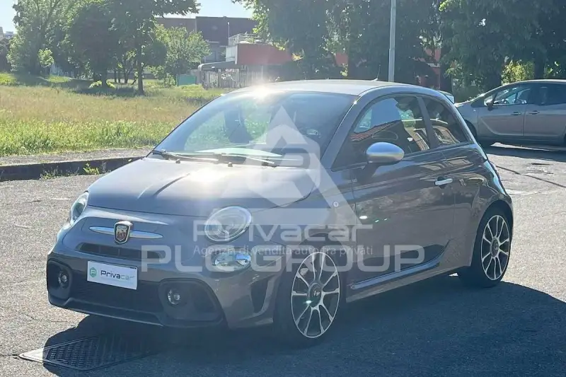 2022 Abarth 595