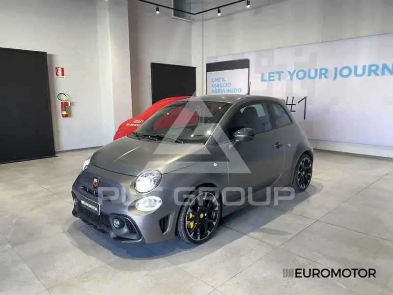 2022 Abarth 595