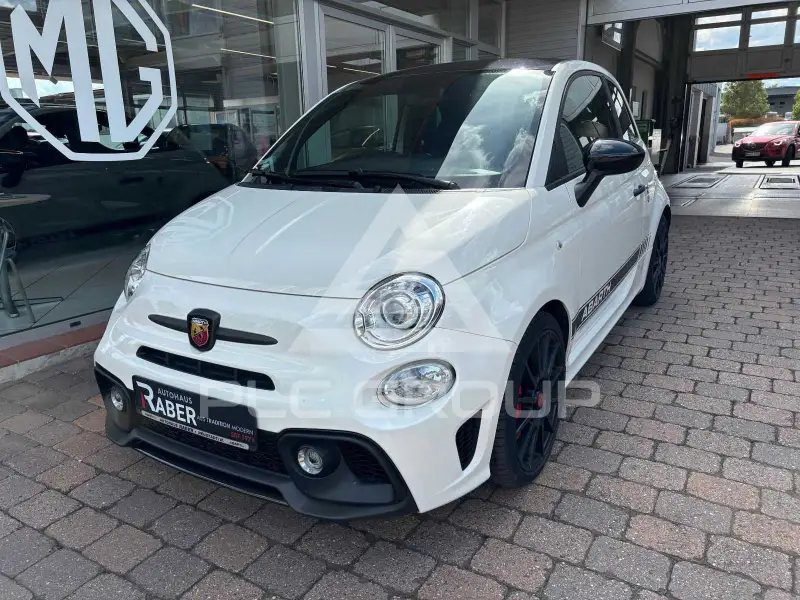 2022 Abarth 595