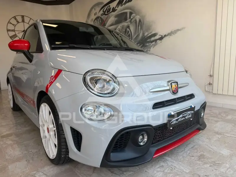 2022 Abarth 595