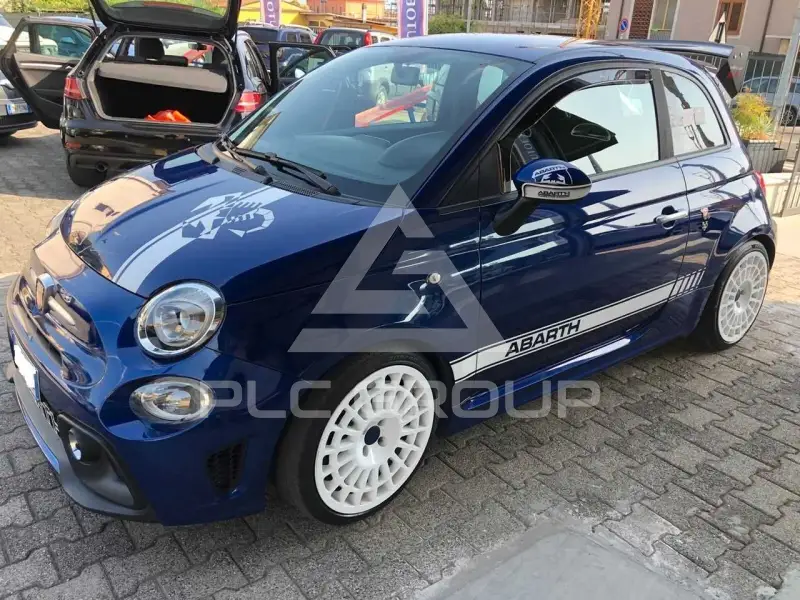 2022 Abarth 595