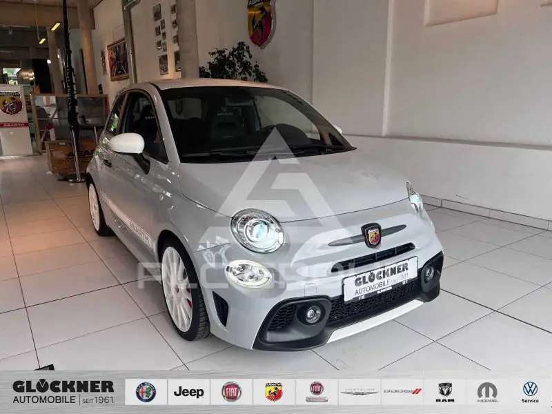 2022 Abarth 695