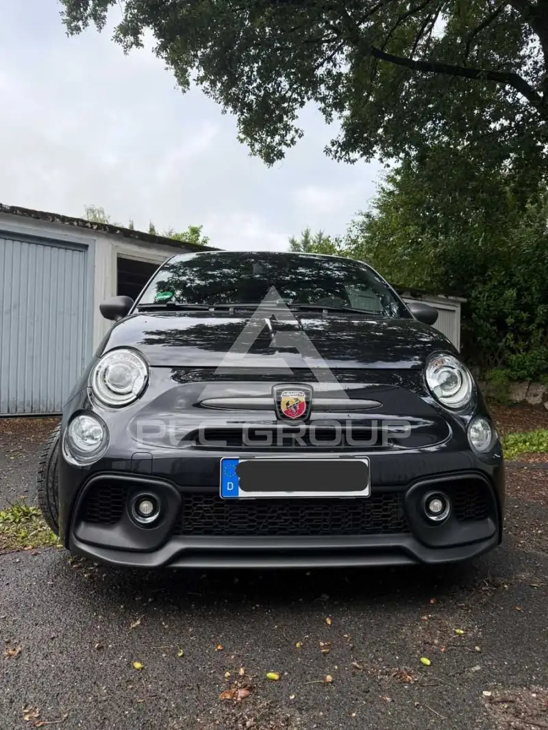2022 Abarth 695