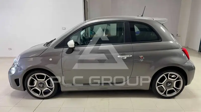 2022 Abarth 595