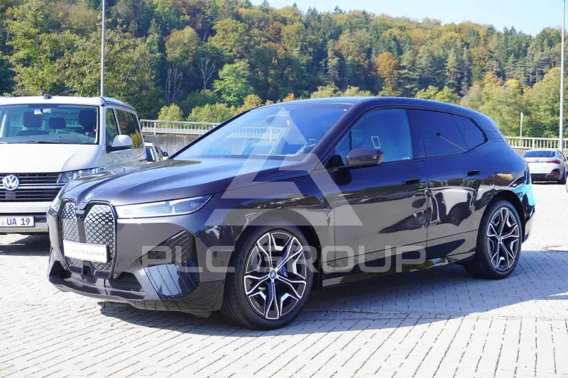 2022 BMW iX