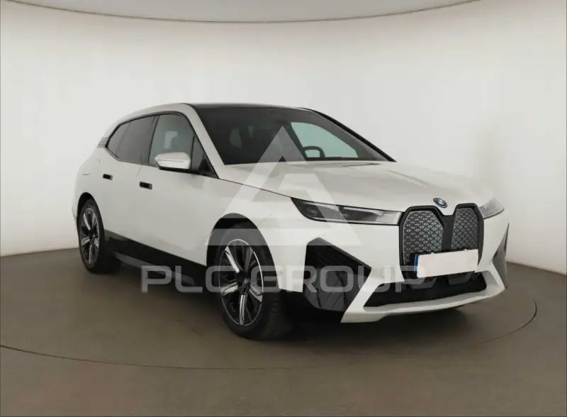 2022 BMW iX