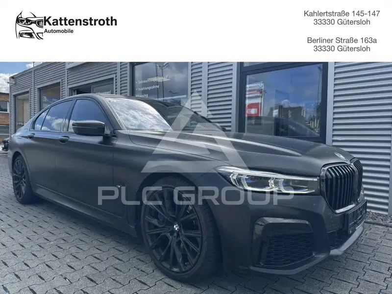 2022 BMW 740