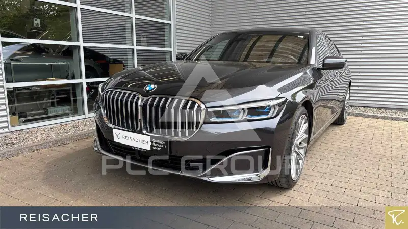 2022 BMW 750