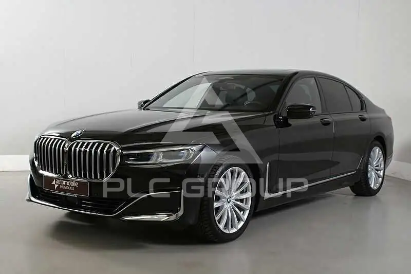 2022 BMW 750
