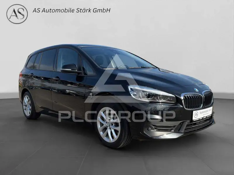 2022 BMW 220