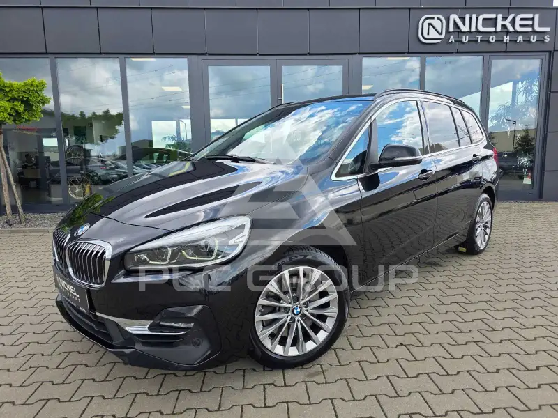 2022 BMW 220