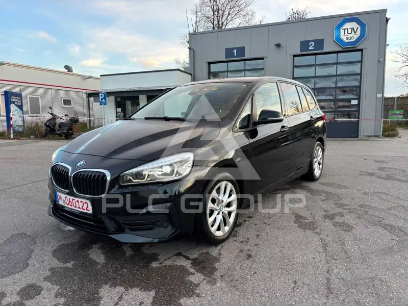 2022 BMW 220