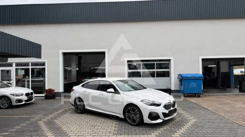 2022 BMW 220