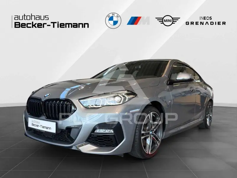 2022 BMW 220