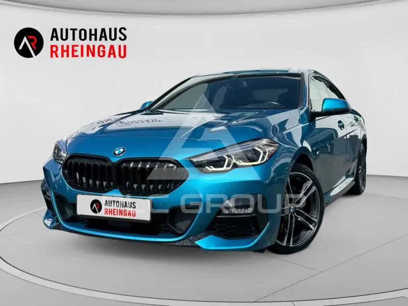 2022 BMW 220