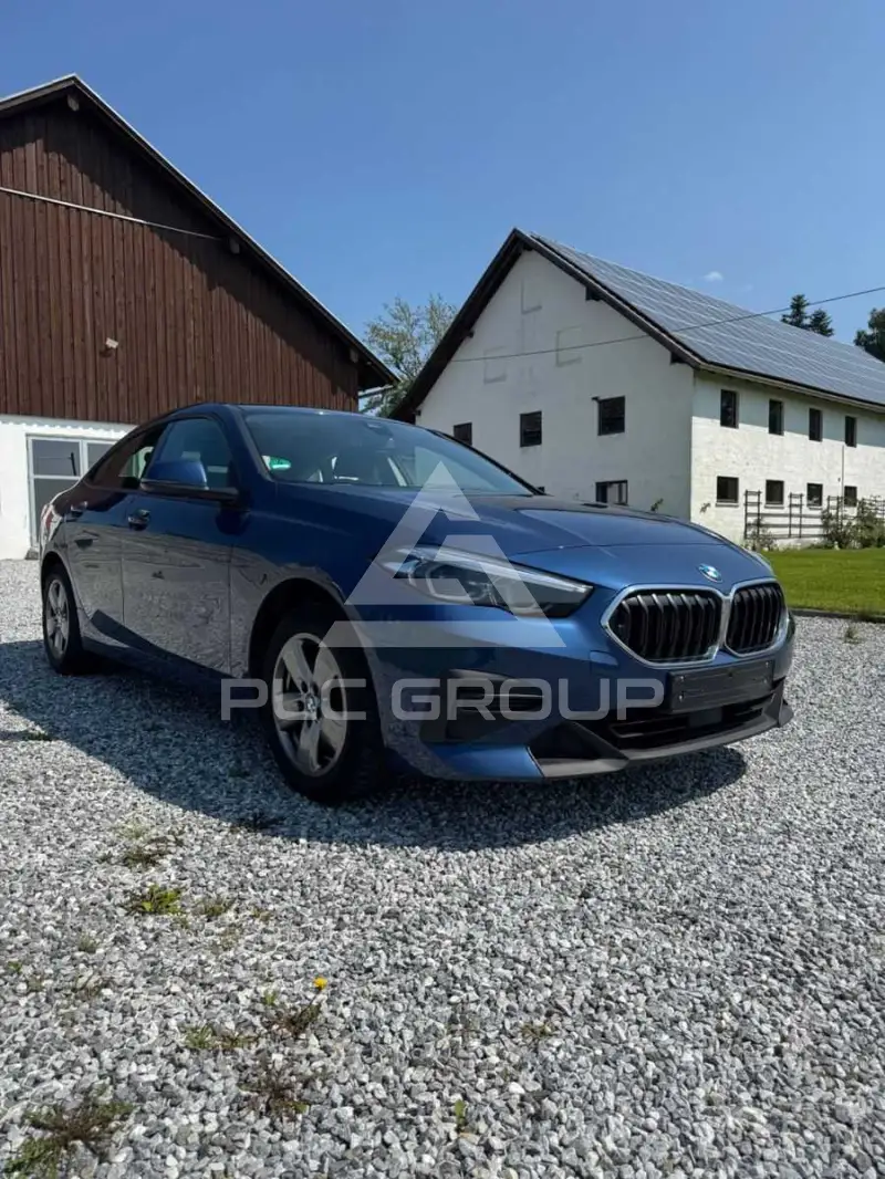 2022 BMW 216
