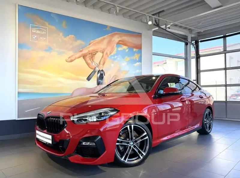 2022 BMW 218