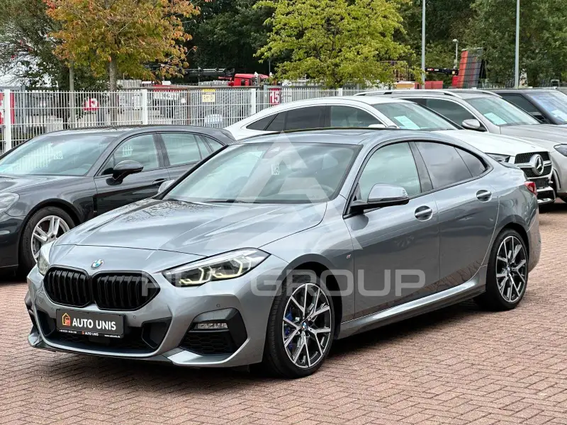 2022 BMW 218