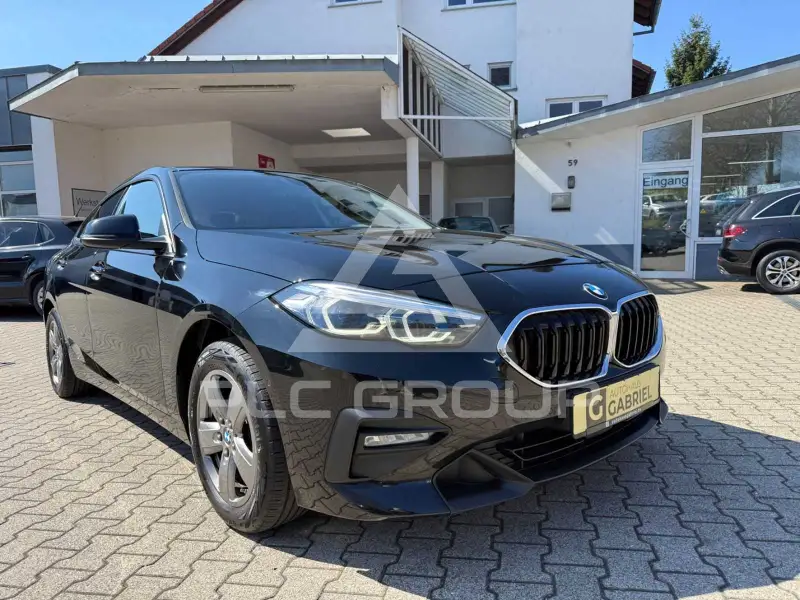 2022 BMW 218