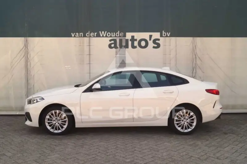 2022 BMW 218