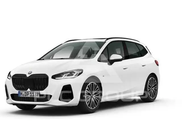 2022 BMW 223