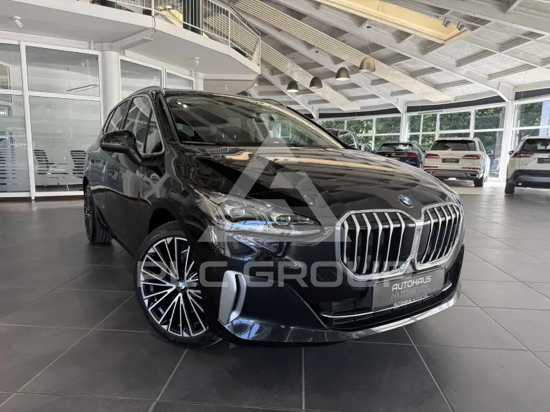 2022 BMW 223