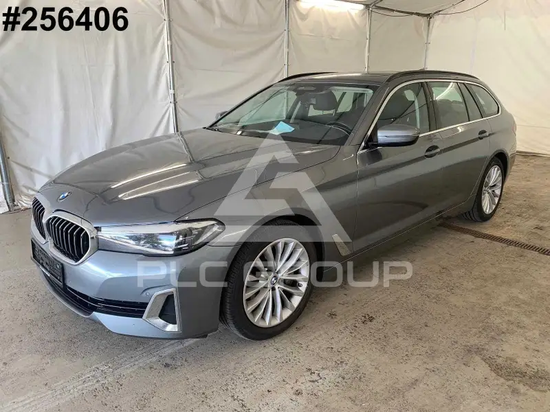 2022 BMW 530