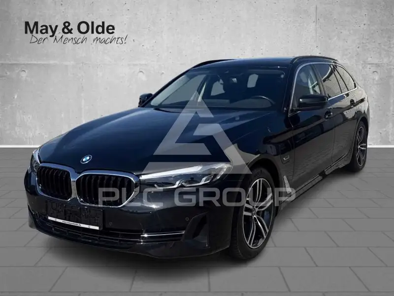 2022 BMW 530