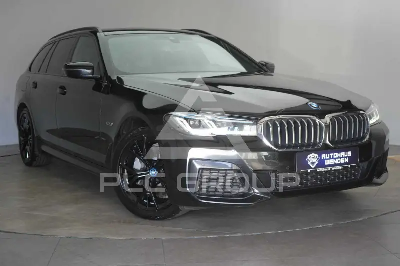 2022 BMW 530