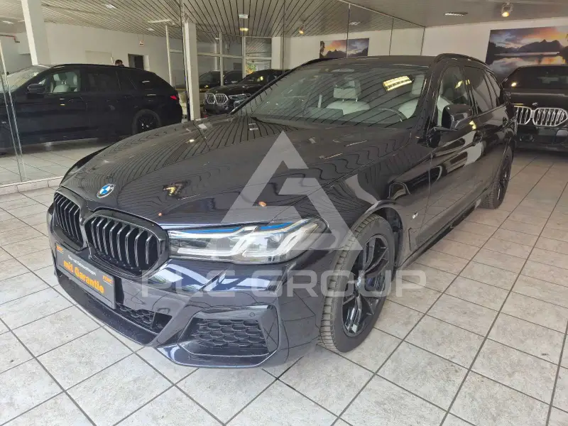 2022 BMW 530
