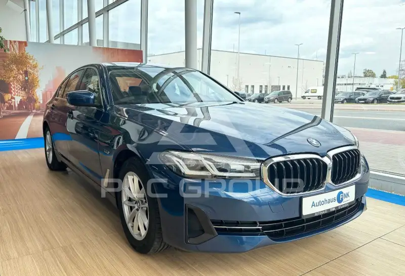 2022 BMW 530