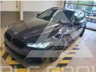 2022 BMW 530