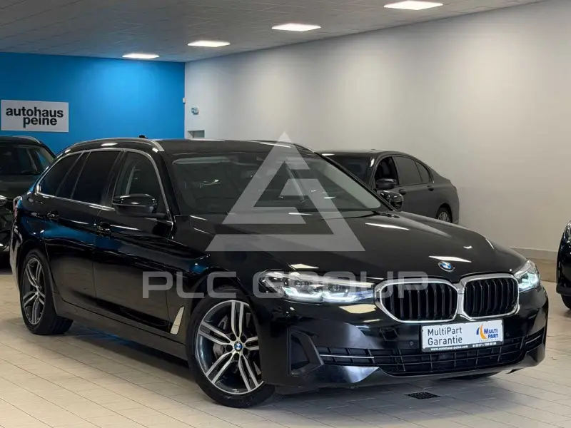 2022 BMW 530