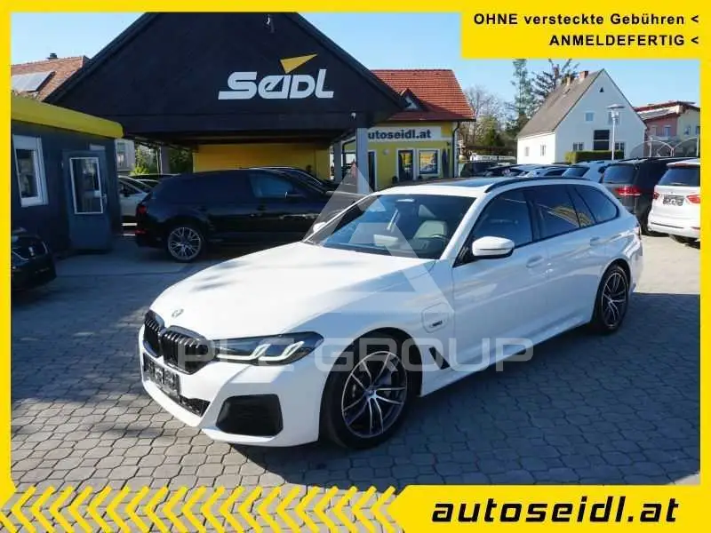 2022 BMW 530