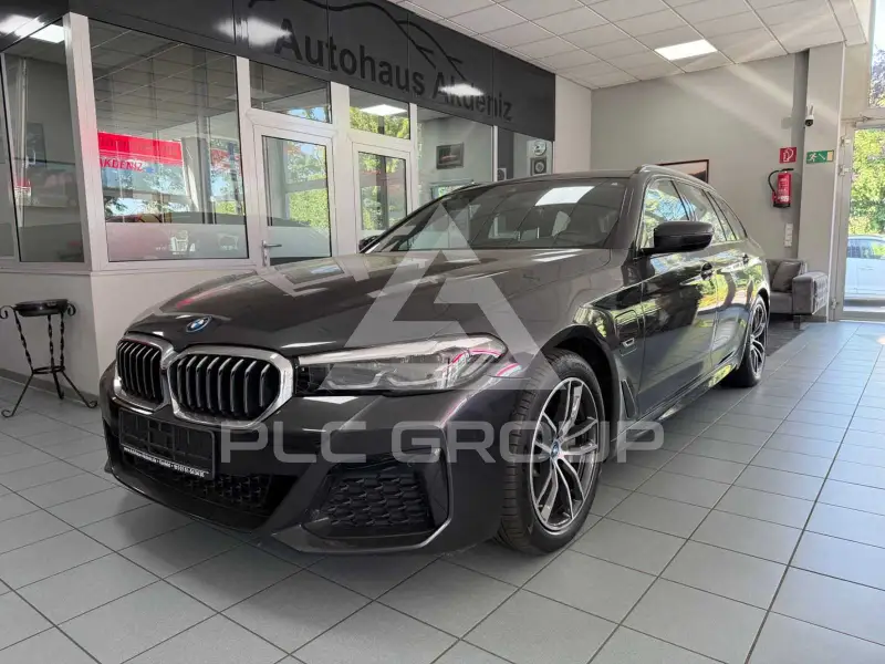 2022 BMW 530
