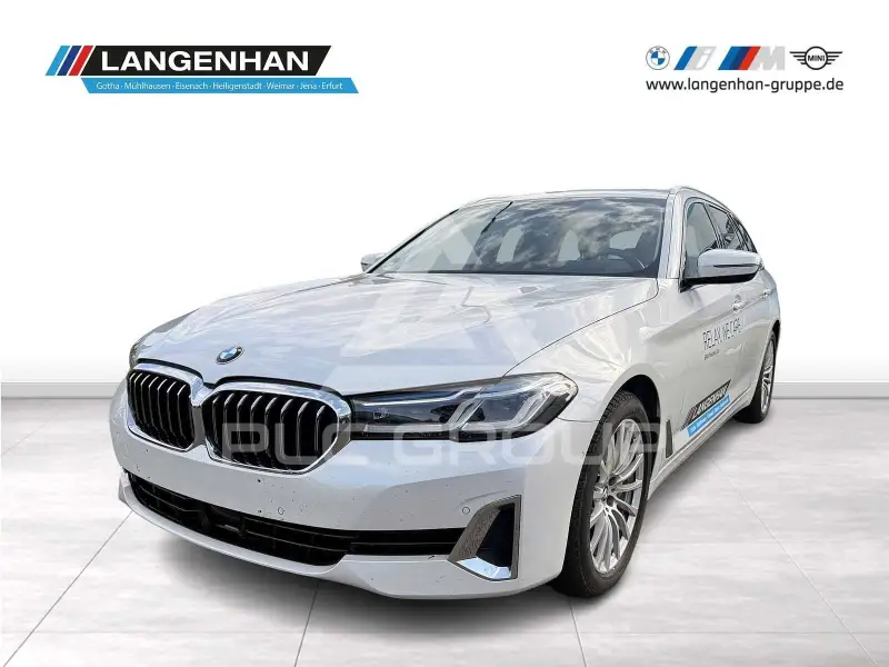 2022 BMW 530