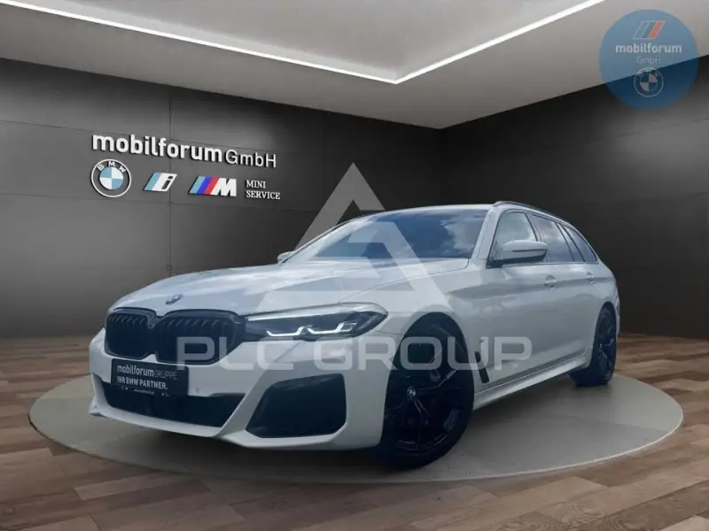 2022 BMW 530