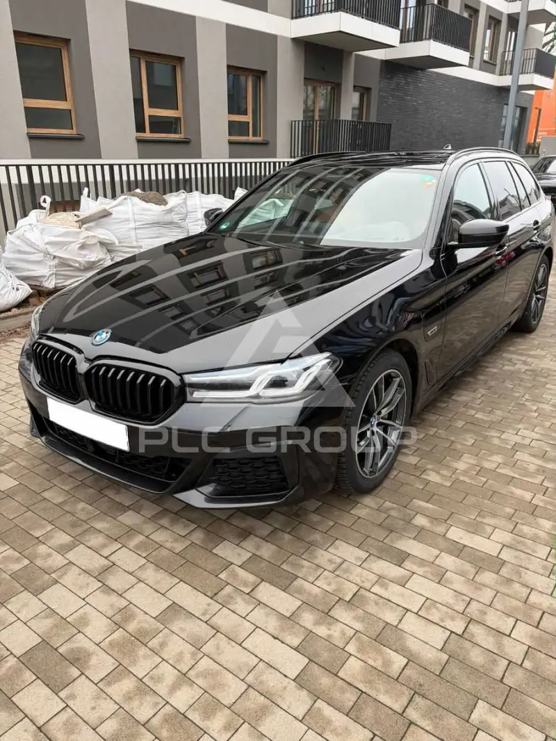 2022 BMW 530