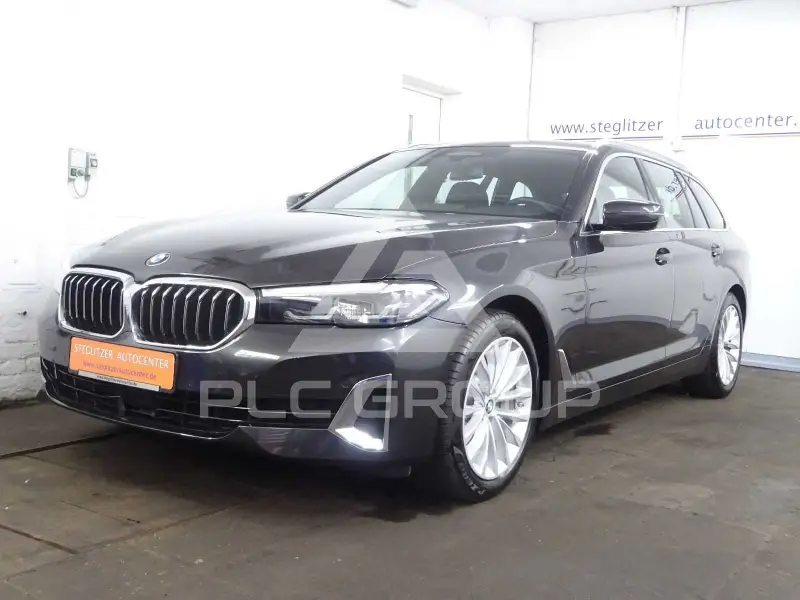2022 BMW 530