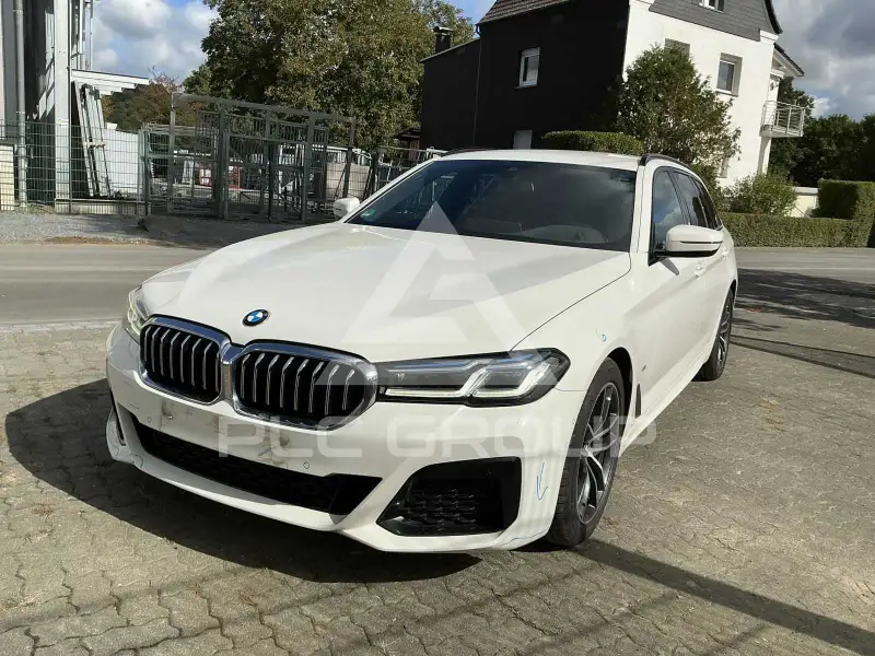 2022 BMW 530