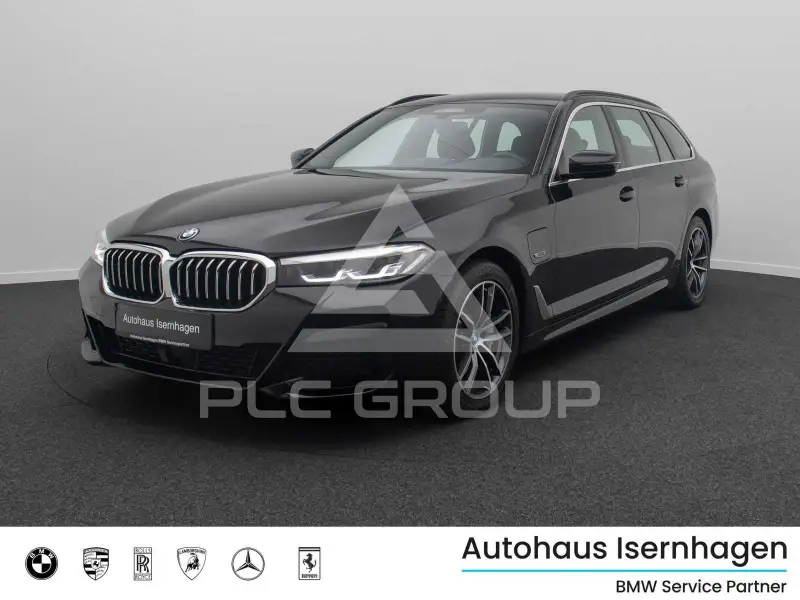 2022 BMW 530