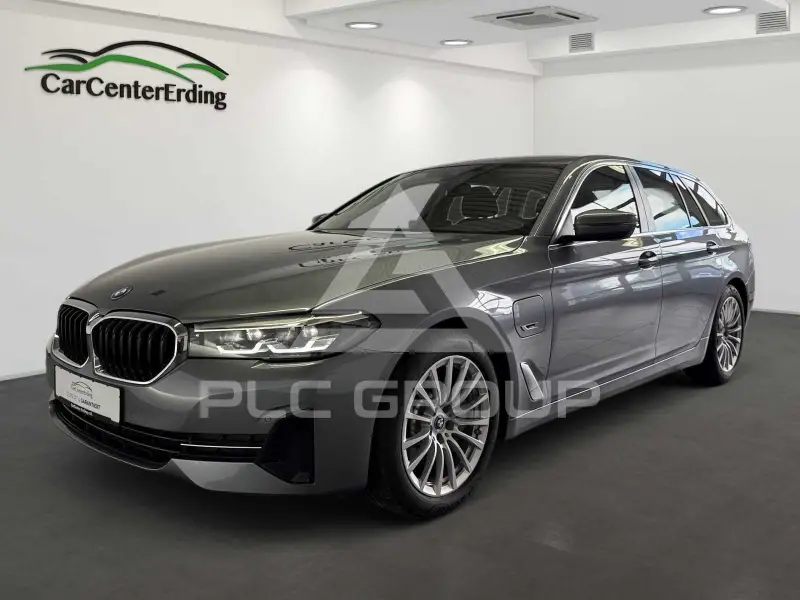 2022 BMW 530